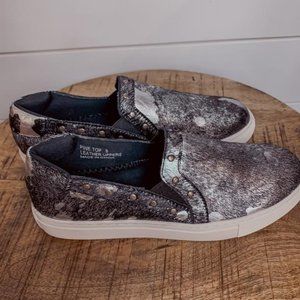 Corkys Pine Top - Black/Pewter